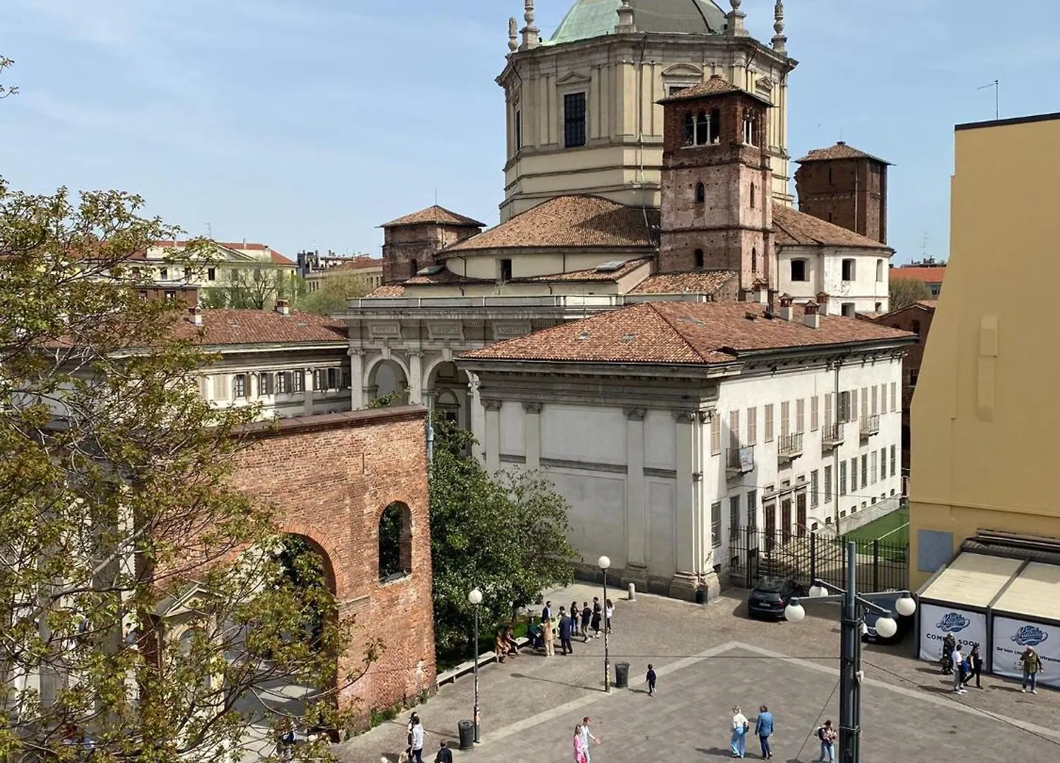 Le Colonne Home Milano 0*, Milan